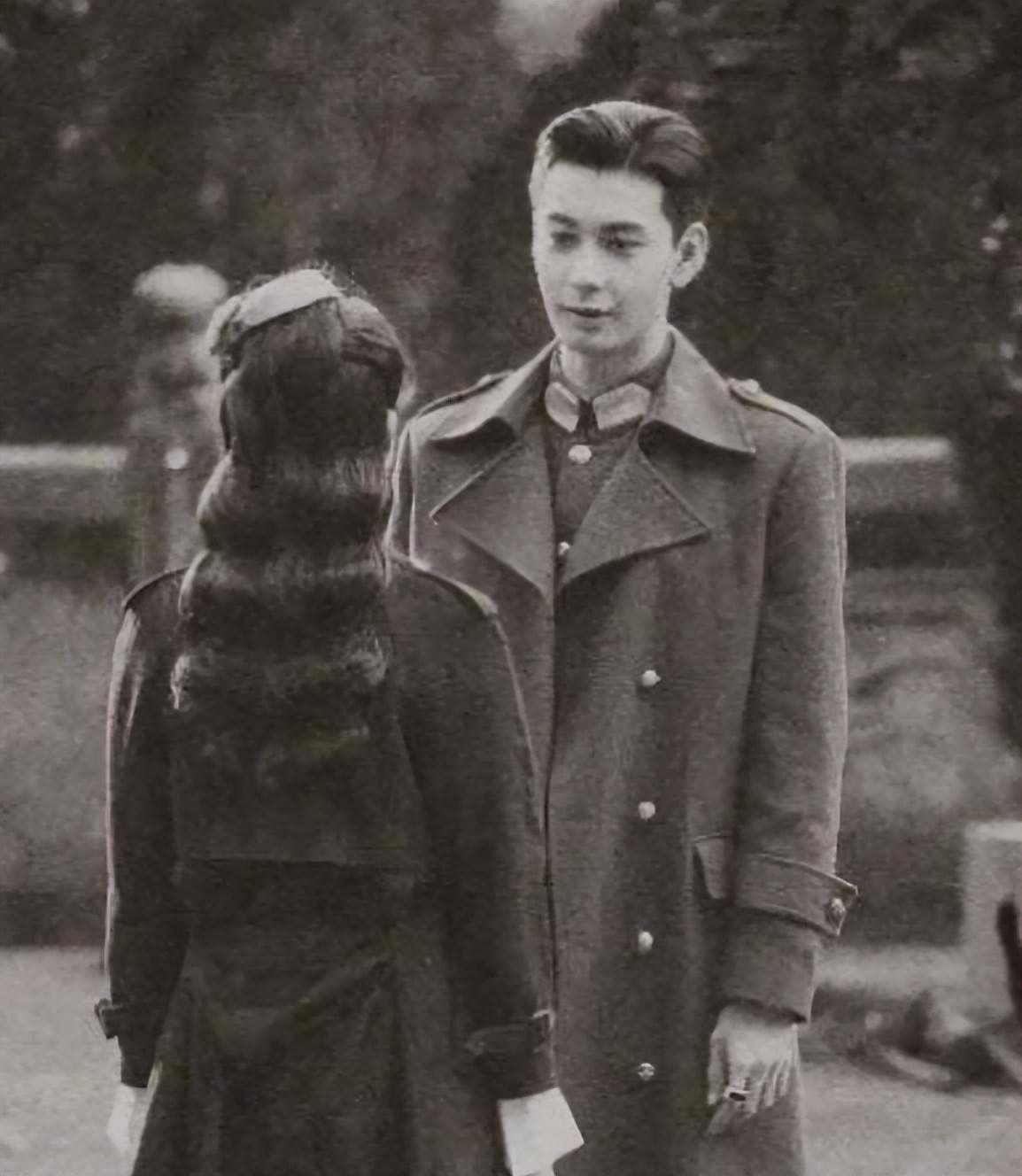 身高超185的10位男星，个个“鹤立鸡群”，不用自欺欺人谎报身高