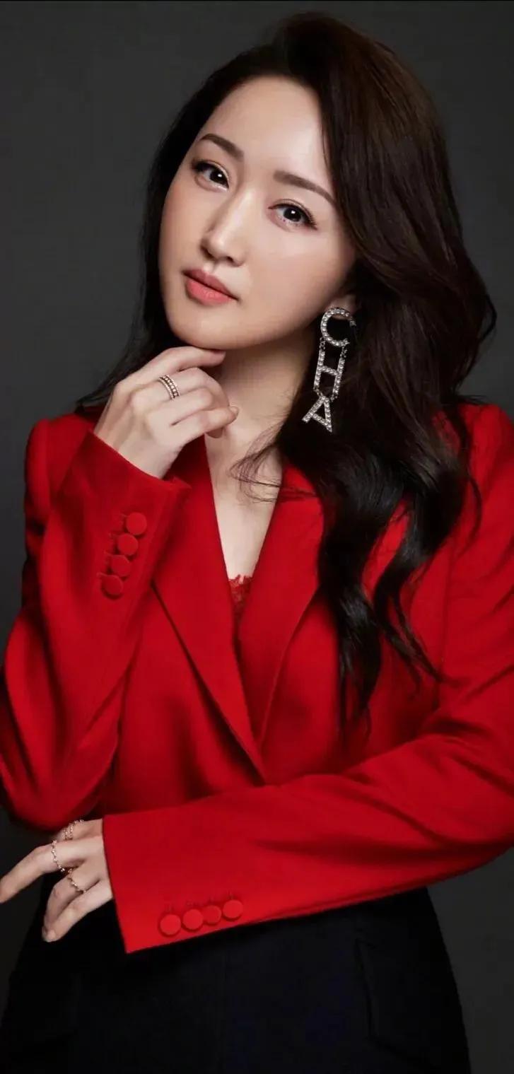 杨钰莹，几张不常见的照片