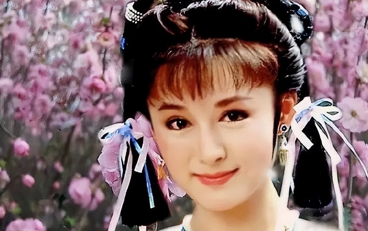 12版貂蝉对比：有人柔弱妩媚，有人彪悍到差点干掉董卓统一三国