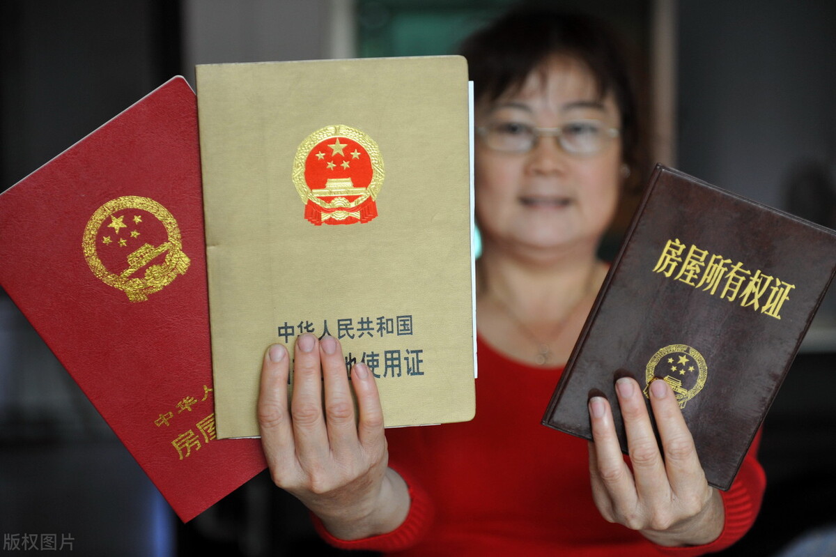 上海一阿姨有90套房106个车位！网友直呼：收租都收不过来