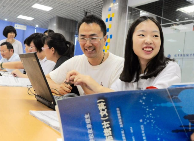 2022中国“双非”大学排名，南方科大无缘前10，燕山大学备受争议