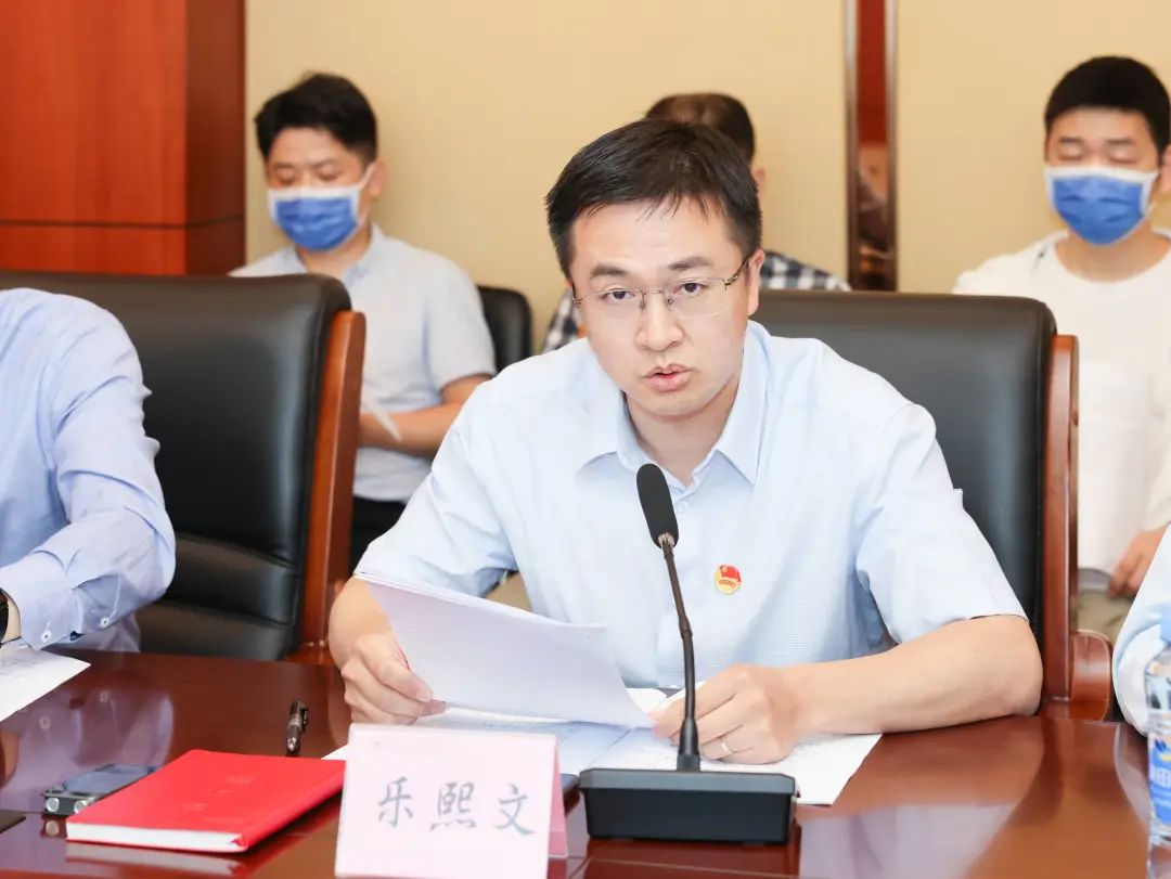 江西省人民医院举行年轻干部座谈会暨第二季度青年干部理论学习活动