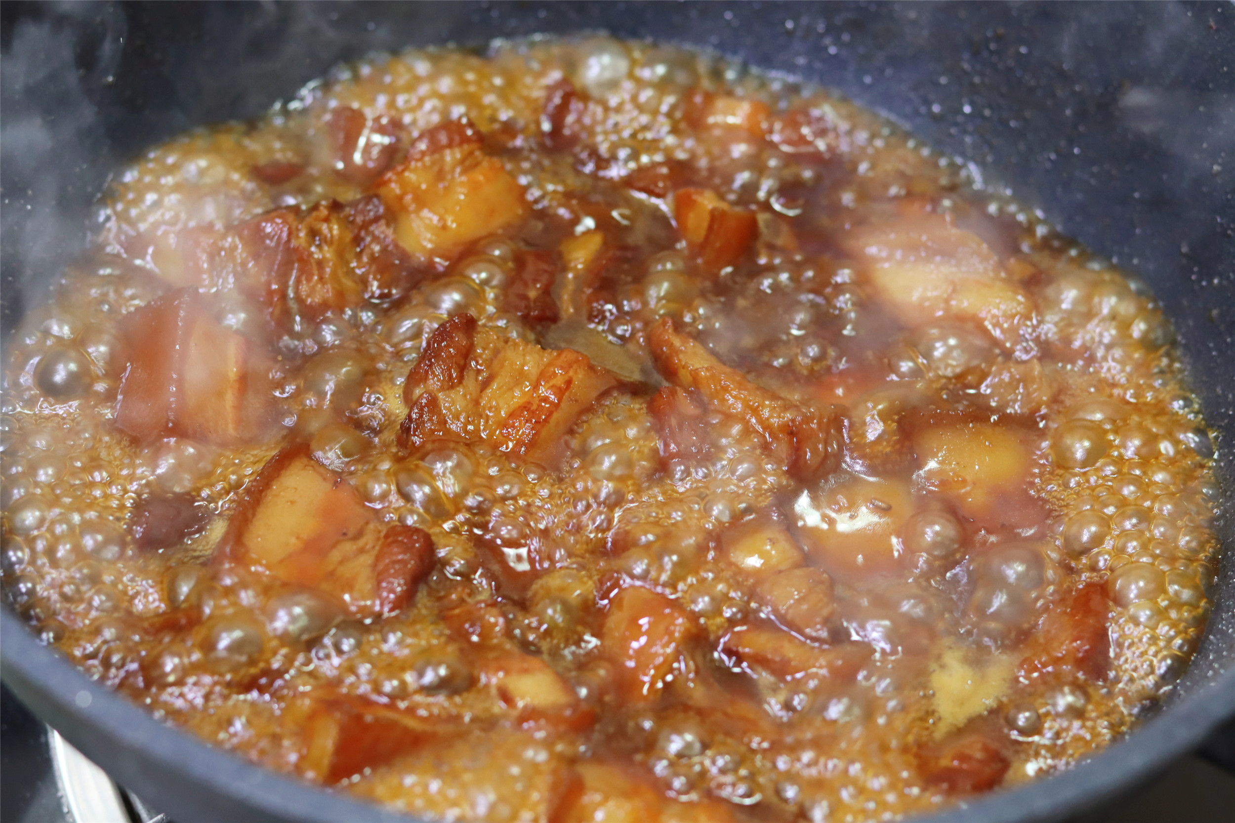 红烧肉做不好？牢记“红烧肉六部曲”，做对了，肥而不腻，真香啊