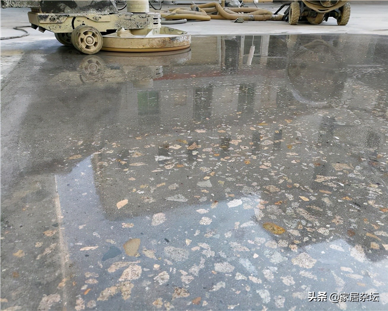 水磨石地面的优缺点各有5点，是否做水磨石地面，更应该看其缺点