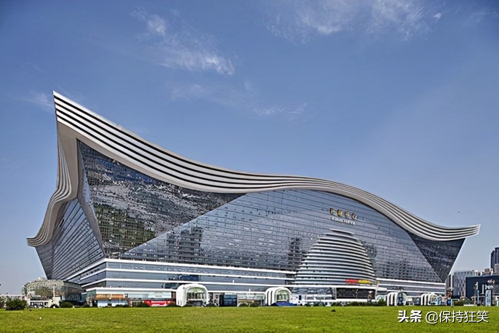 1.成都新世纪环球中心