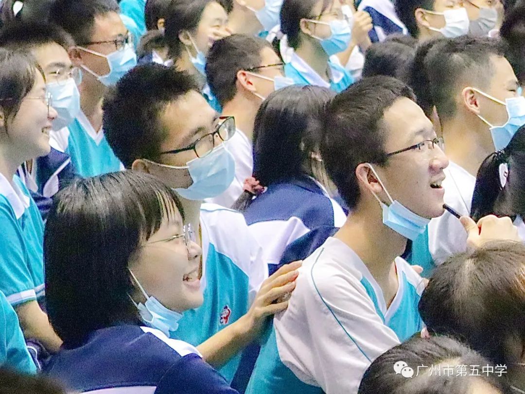 廣州五中是重點(diǎn)中學(xué)嗎?學(xué)子愛上經(jīng)典(圖7) 廣州五中是重點(diǎn)中學(xué)嗎?學(xué)子愛上經(jīng)典(圖7)