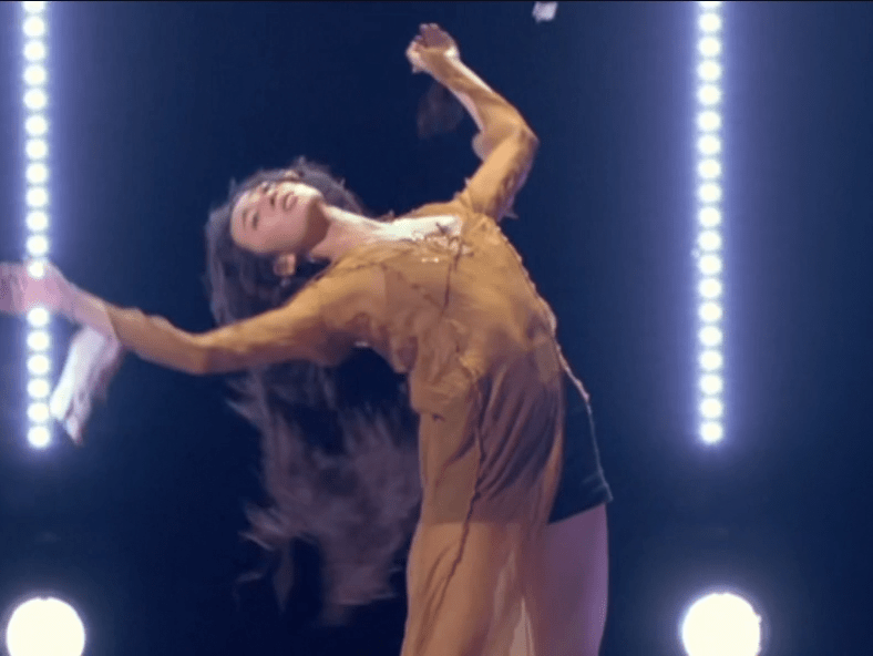 女明星的“海藻般长发”长啥样