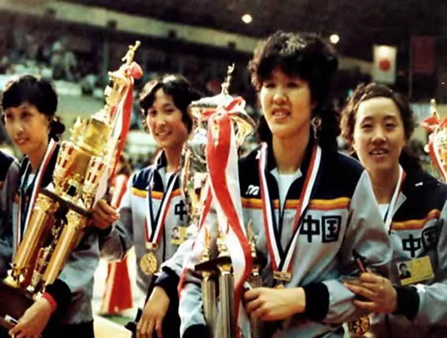 1981年女排世界杯3号是谁(1981年中国女排首夺世界杯冠军 冠军队阵容回忆)