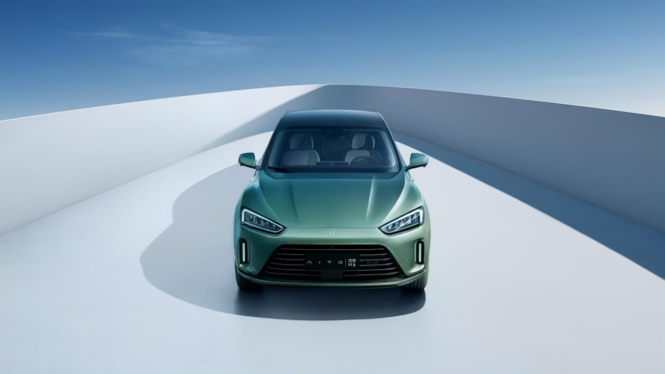 华为发布高端新能源汽车品牌aito,首款新车问界m5预售25万元起