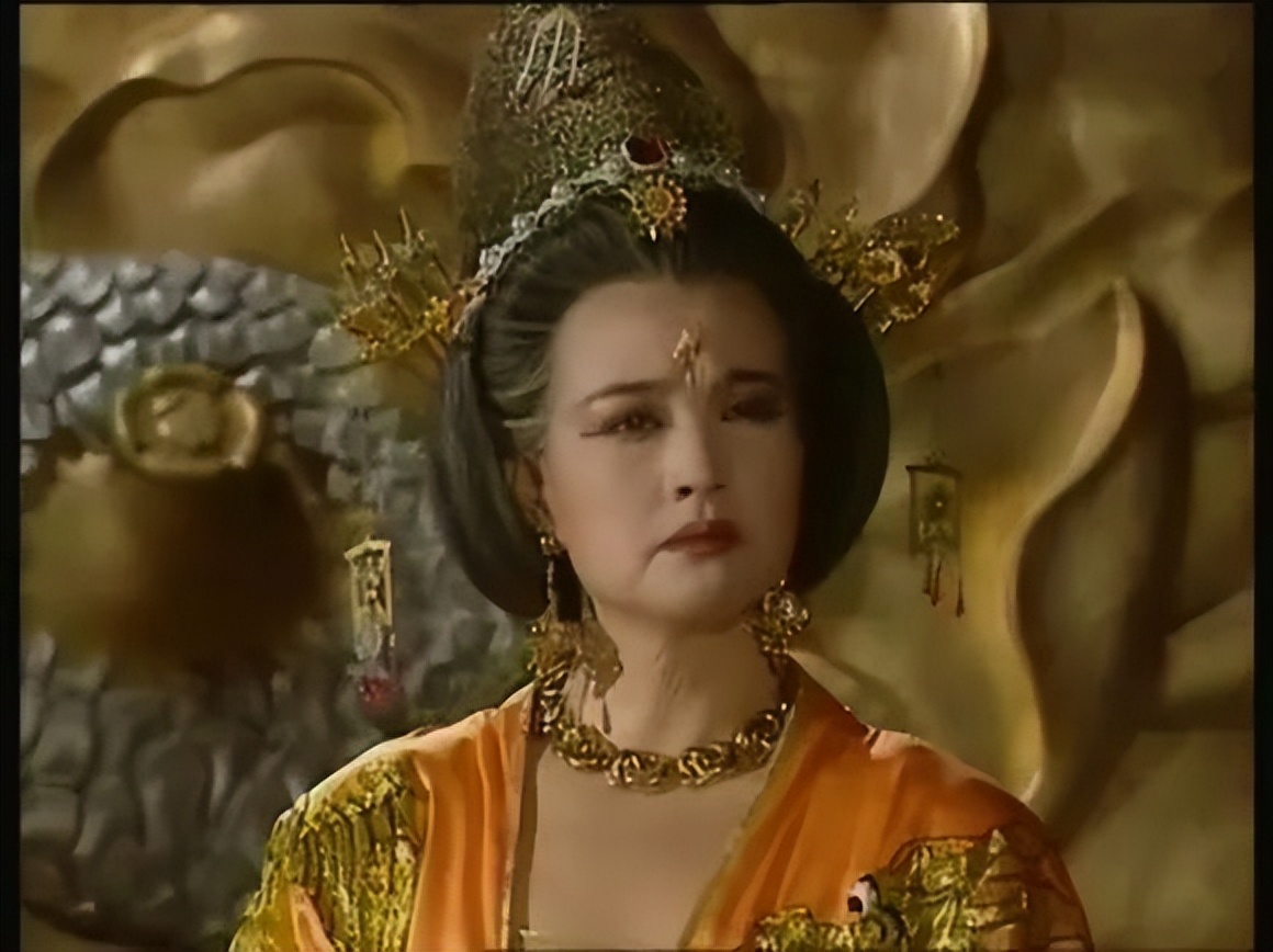 16位同一角色，前期单纯萝莉PK后期腹黑御姐！谁的黑化最带感？