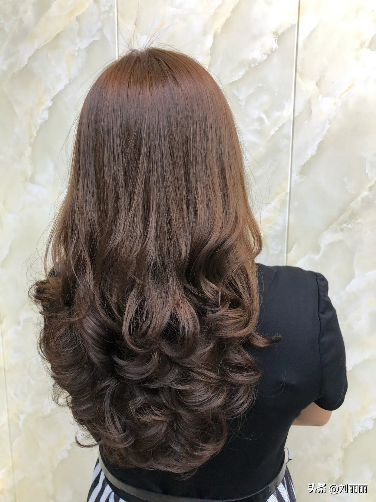 卷发发型图片女(全头卷半头卷造型卷14款) - 赤虎壹号