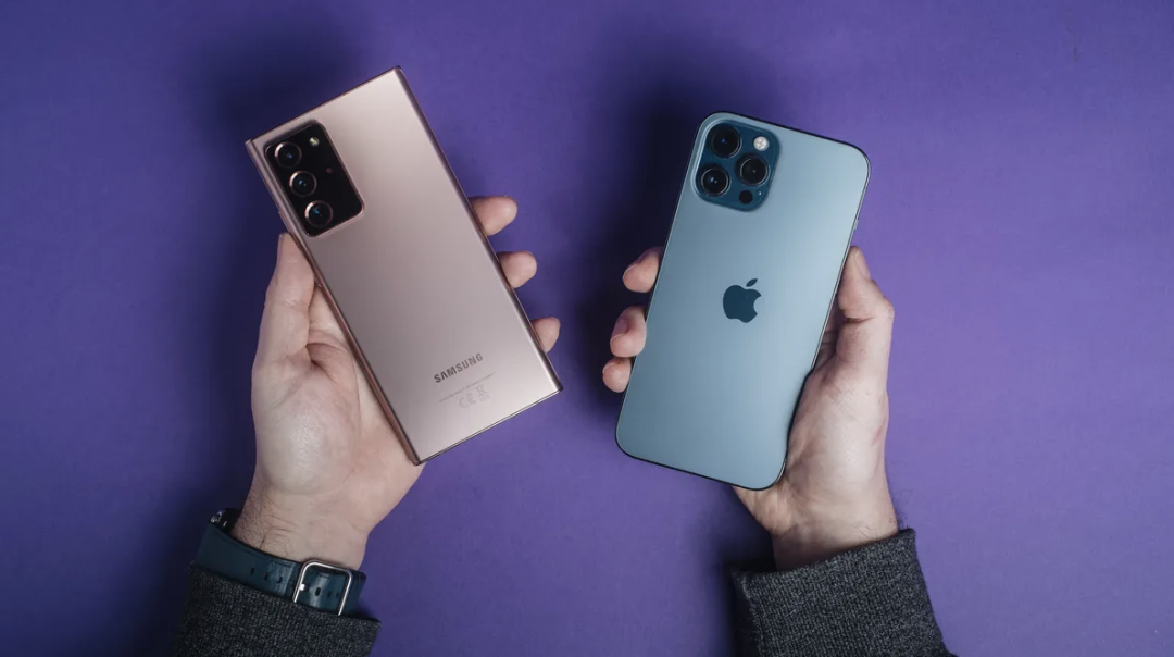 为啥安卓旗舰标配的2K屏幕，苹果愣是不愿意做？