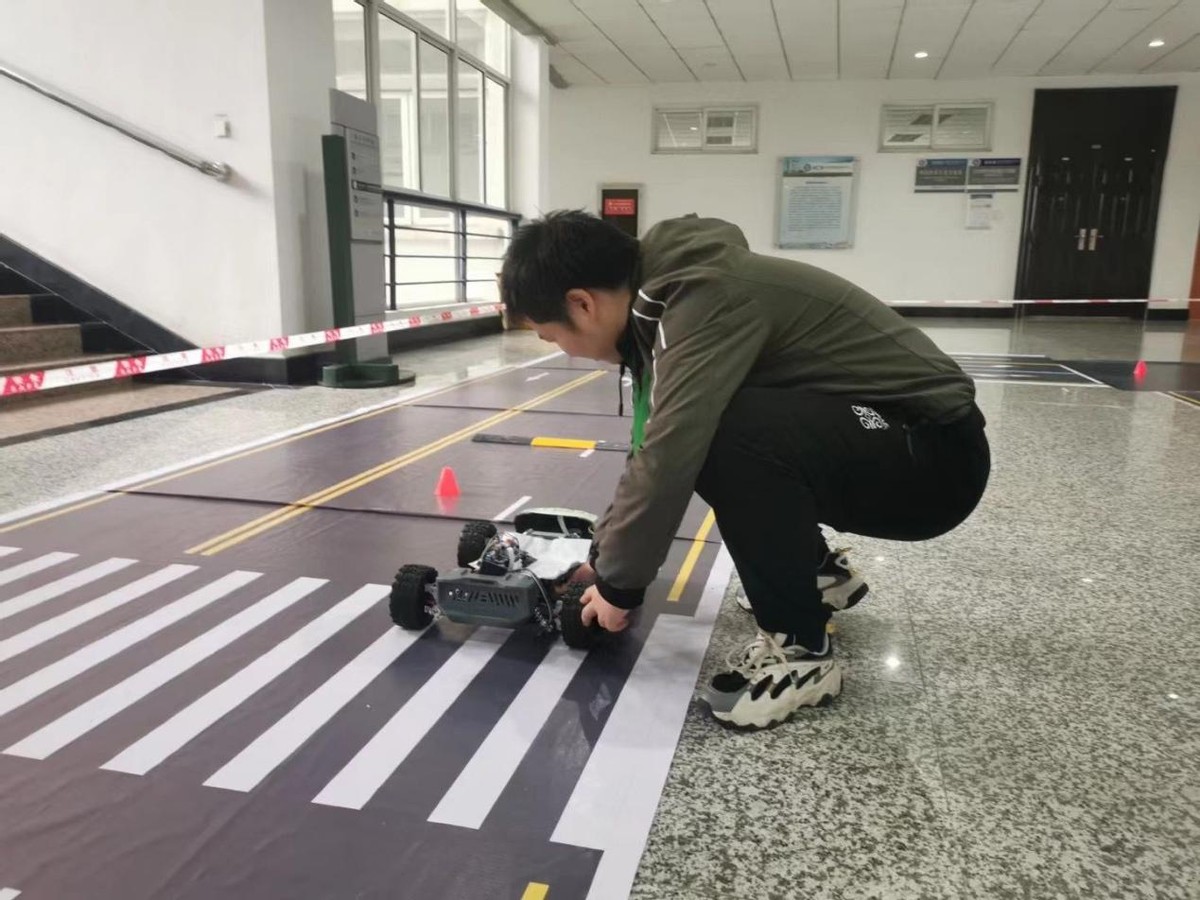 短短一年，南京这所高校：接连斩获国家级、国际级大奖，实力超强