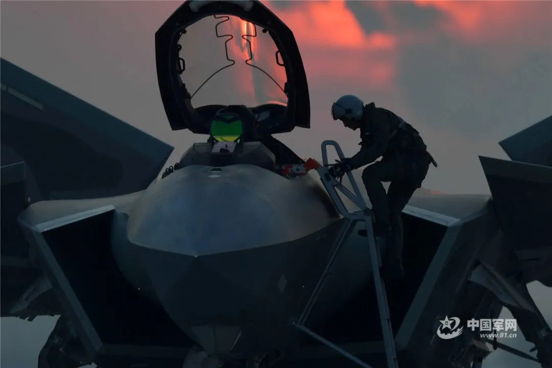 �������Ƚ�����չʾ�������ڼ�-20Ƶ������������������Ҫ���ˣ�