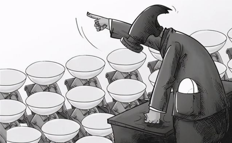 公务员迎来“聘任制”？考公的竞争力会减小吗？铁饭碗还吃香吗？