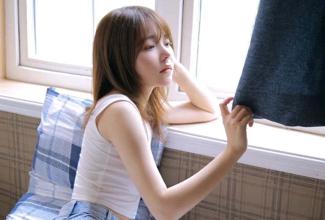 和女孩子的聊天技巧，内向的人相亲怎么聊天？