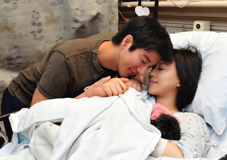 被李靓蕾点名？徐若瑄凌晨急发文否认出轨王力宏：这是恶意诋毁