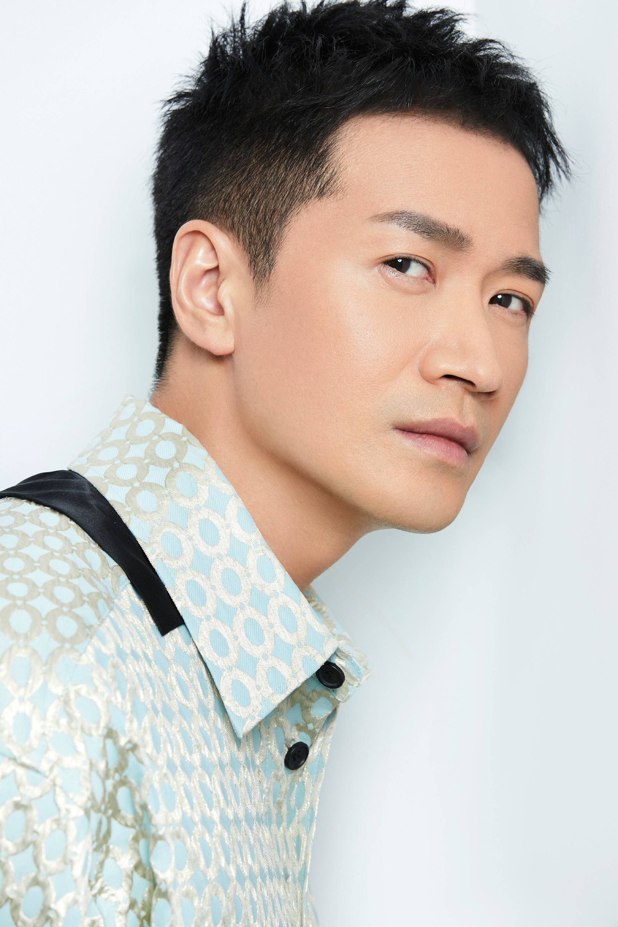 曾红极一时却突然"消失"的演员和歌手,你还记得几个呢?