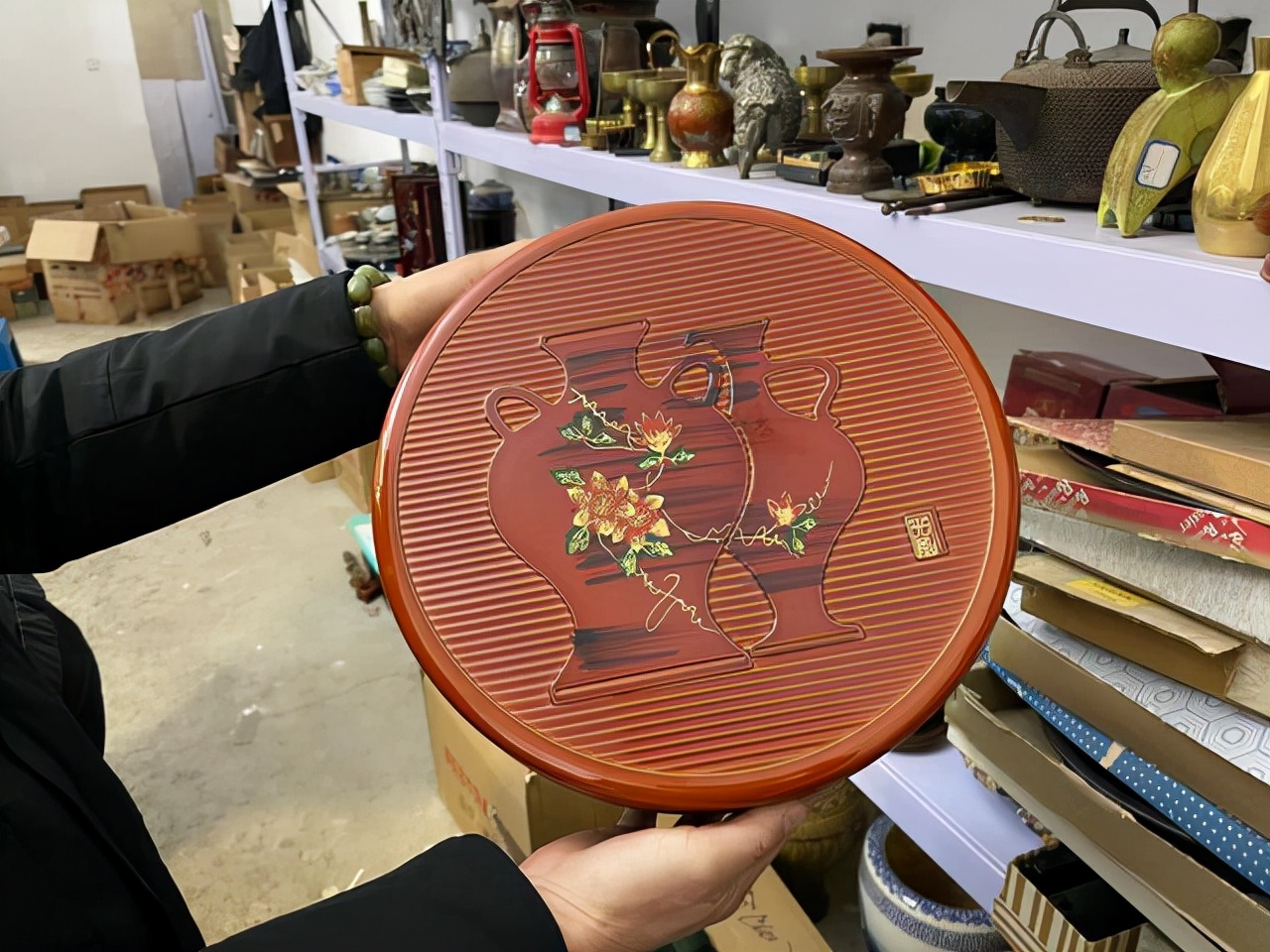 买旧物也上瘾：逛不够的古玩市场，新发现的日瓷仓库