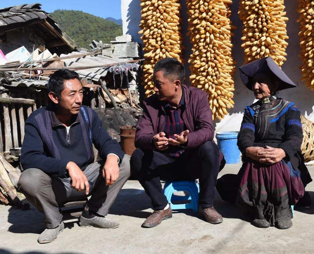 2022年村干部待遇出爐，工資大漲，為何還有人主動辭職？