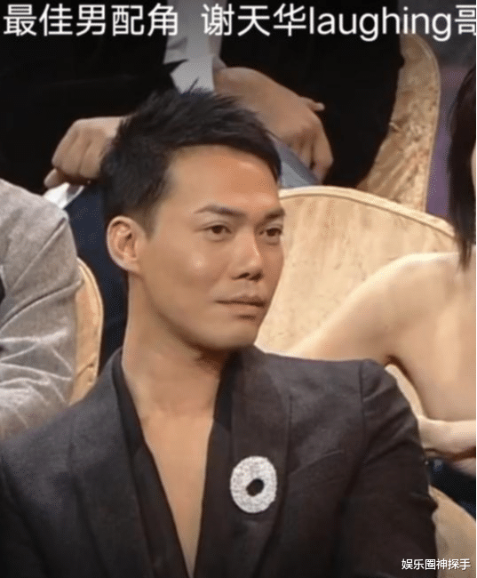 “Laughing哥”一双儿女长大了，女儿神似父亲，6岁儿子很帅气