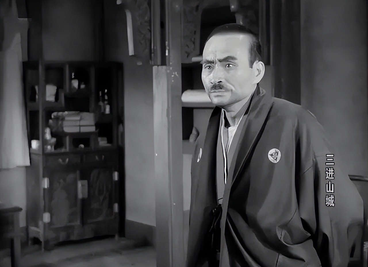 《平原游击队》里演松井的鬼子专业户方化，晚年为节省拒绝治病