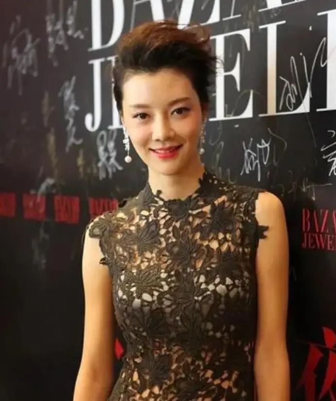 “离婚后至今单身”的10位女星，各有各的心酸，最长的已单身43年