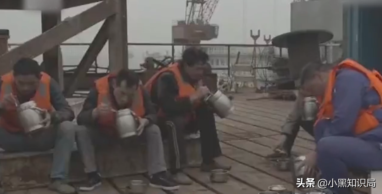 2013年，中国斥资147亿，派出4万人奔赴台湾海峡，建设平潭大桥