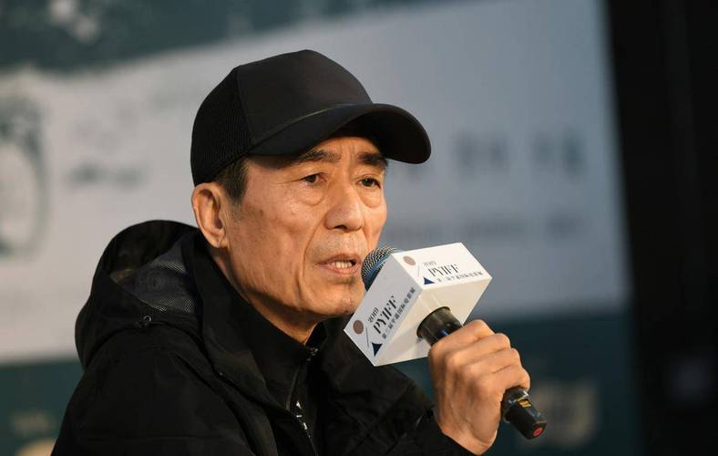 凤凰男多可怕？不想为别人而活的张艺谋，却将肖华的人生活成悲剧