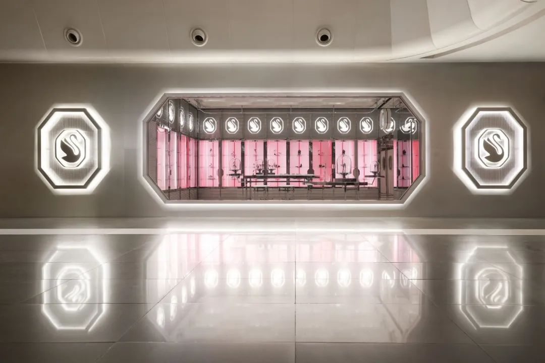 工业旅游，施华洛世奇摆脱疫情和网购冲击的绝招