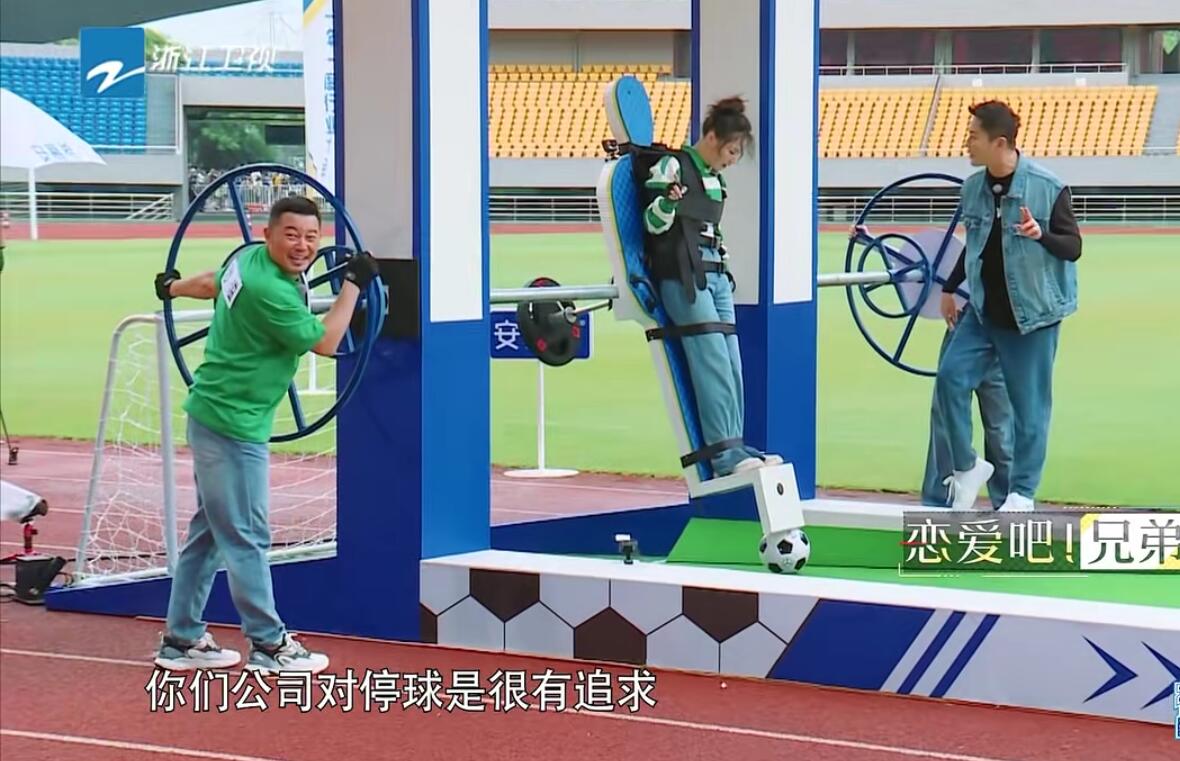 金晨的“巧合”，李晨的“捣蛋”，让这期《跑男》彻底封神了