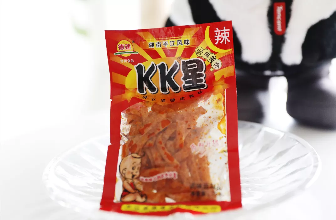一口入魂！15款童年辣条评测，5毛钱就能买到的快乐