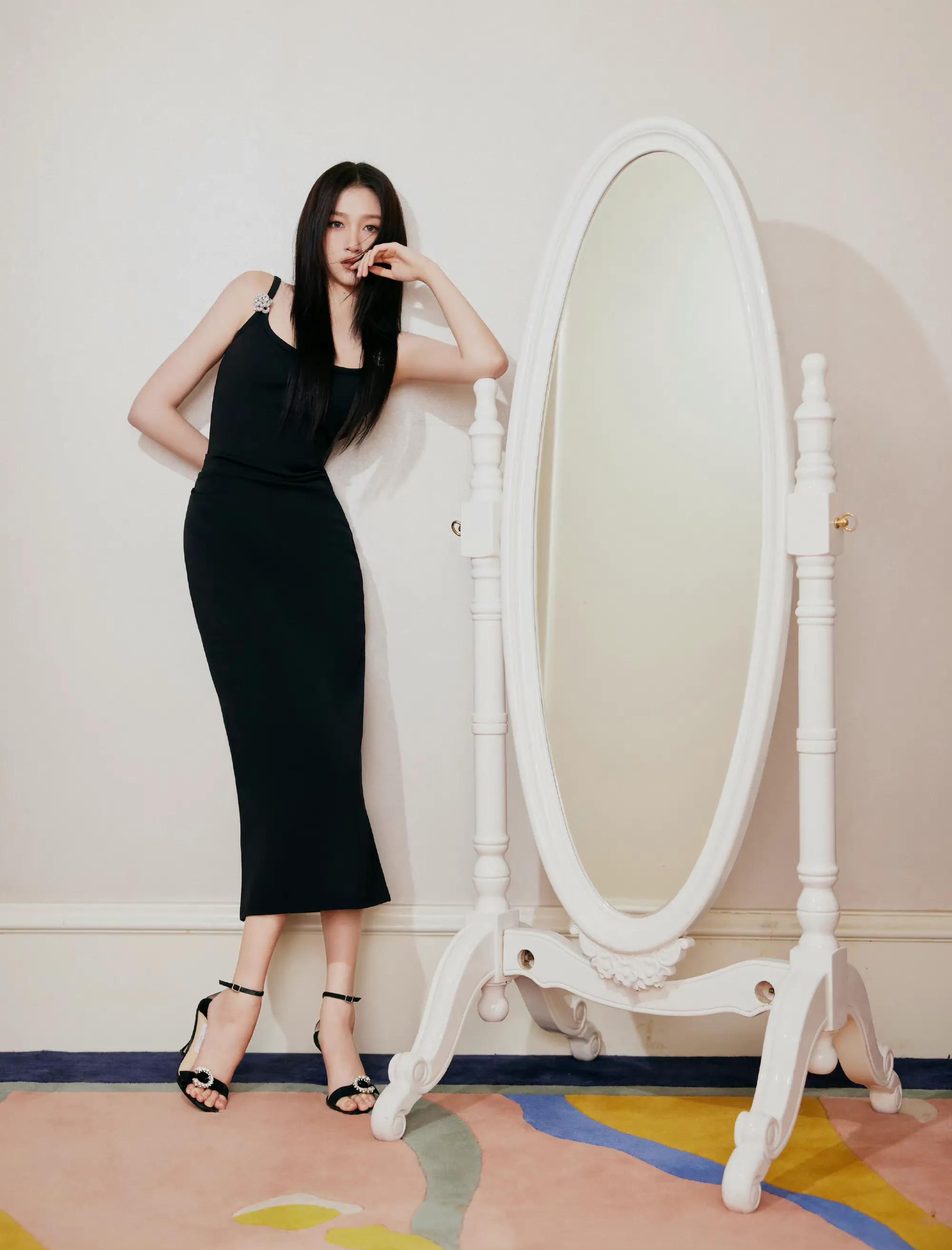 关晓彤闪酷异瞳妆