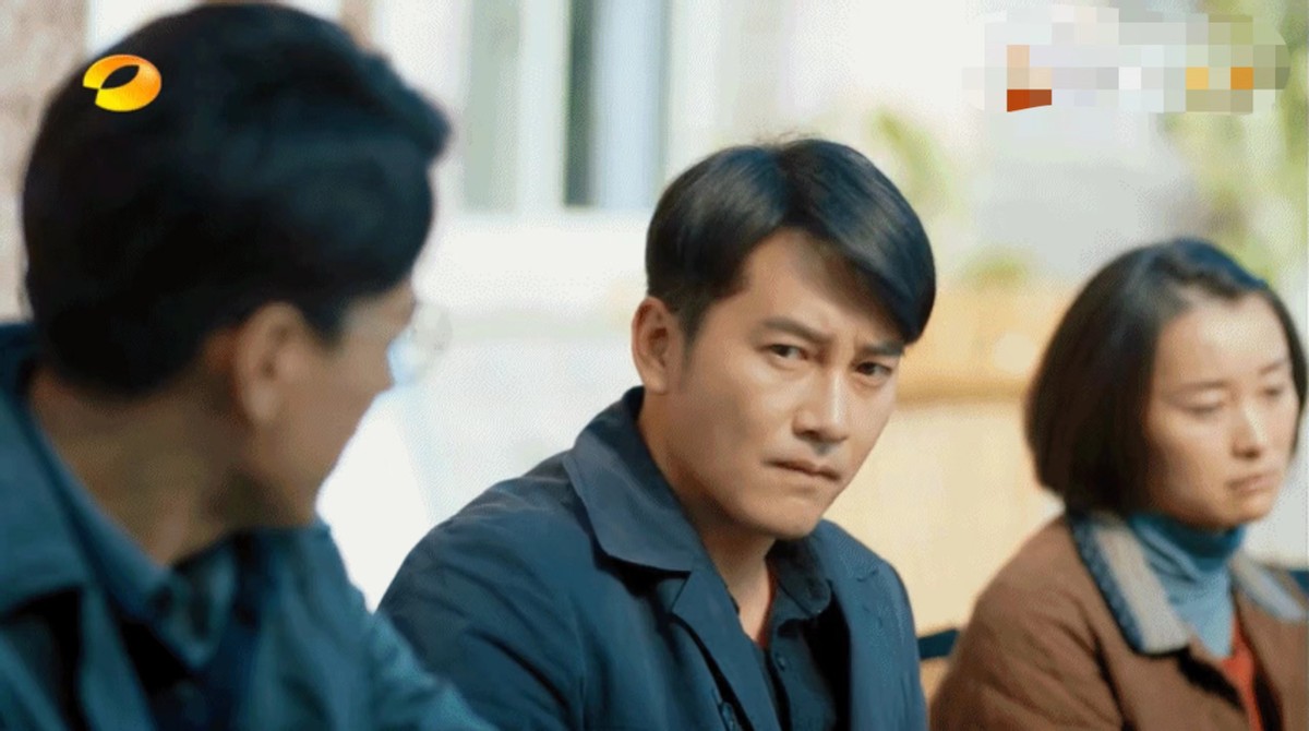 好友到幕后boss，靳东看到王梓权真的不会跳戏吗？