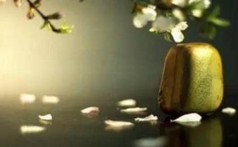 得失辩证法！高考作文参考范文《超越得失，通达人生》