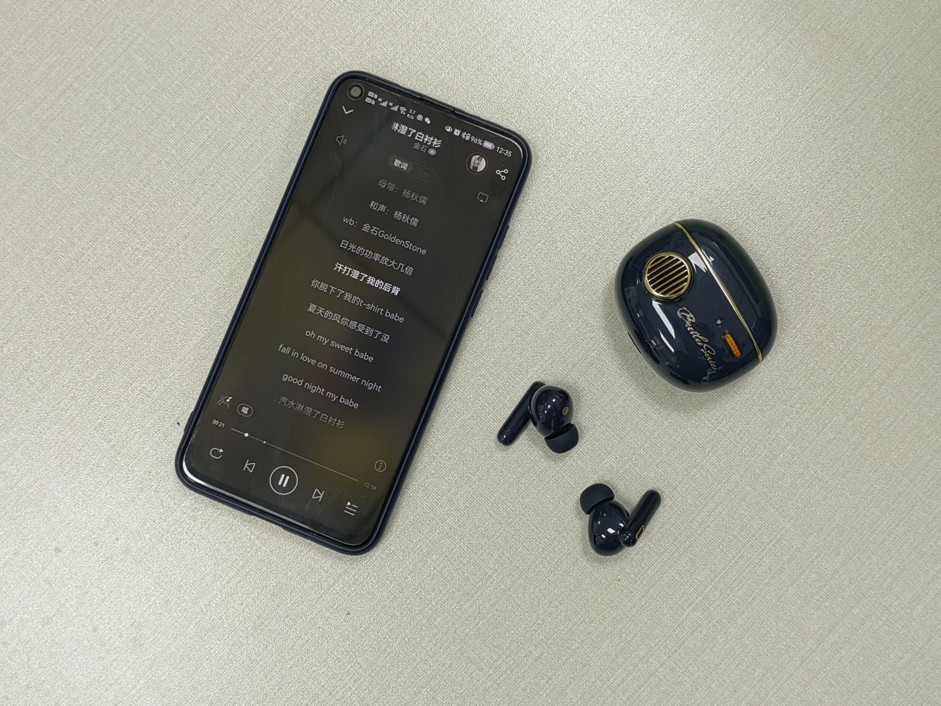 漫步者Retro Pro降噪耳机简评：同价位无敌的六边形选手？