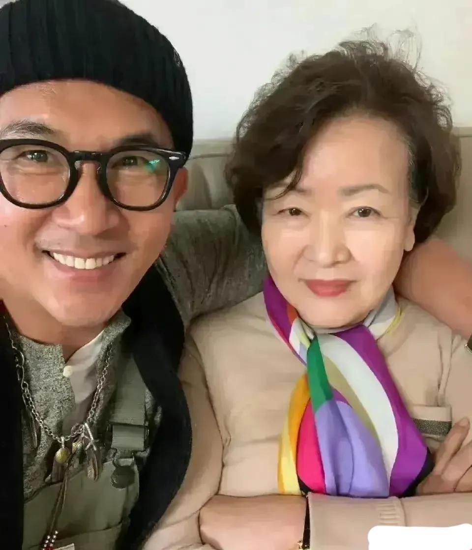 具俊晔结束隔离第一天：选择不见大S妈妈，岳母和女婿关系很微妙