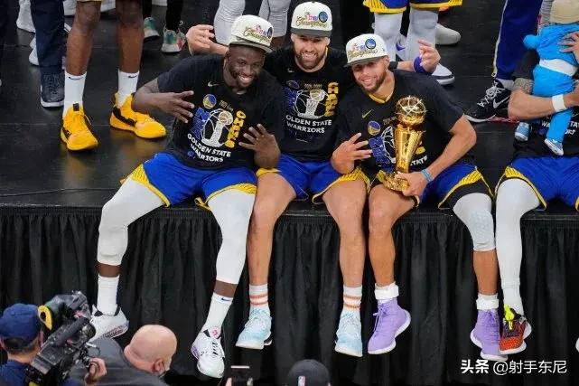 为什么库里没参加nba(库里遭黑的本质离不开人性的劣根性)