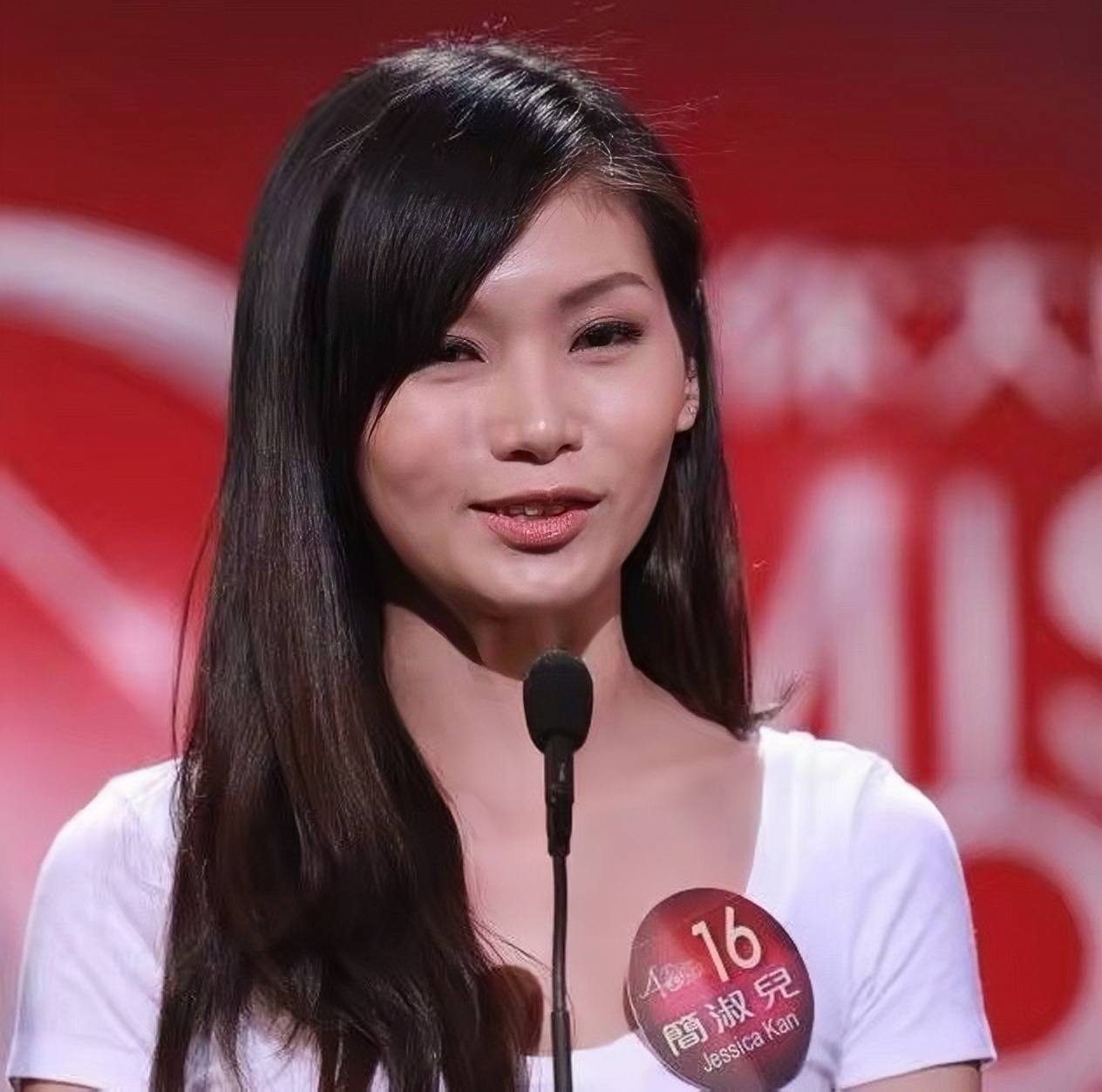 突发！TVB新一代女神宣布离巢，多次否认整容声称自己是纯天然