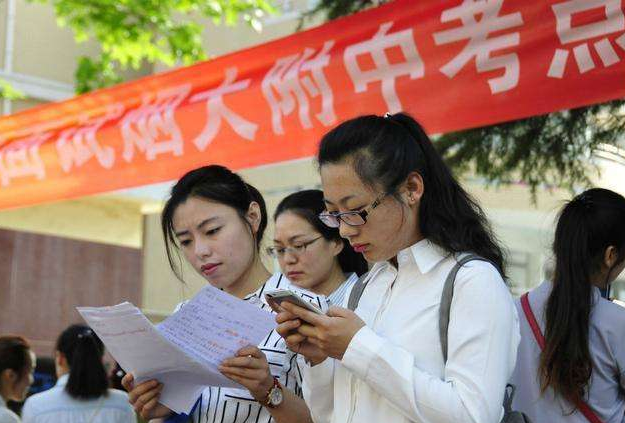 深圳大学教师年薪70万，浙江高校教师月薪5千，为何差距这么大？