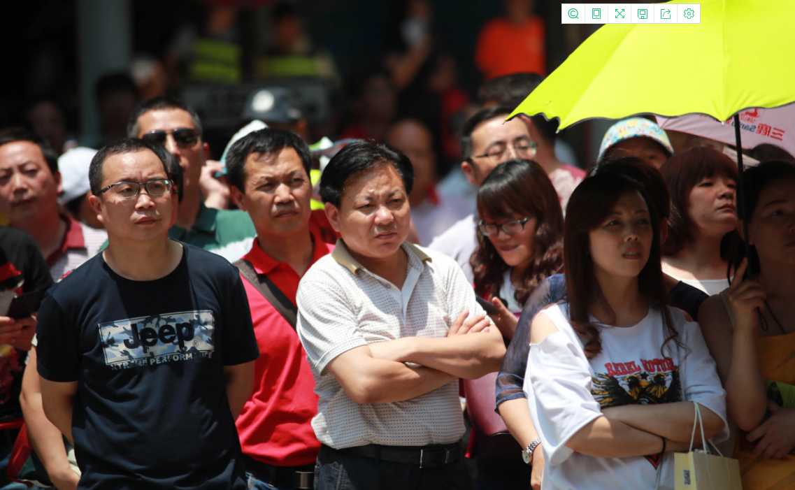 心疼！高三学生的家长可以卑微到什么程度？老师直言看着心酸