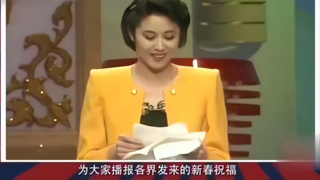 主持人抢话、演员笑场，这8届央视春晚的失误，堪称“灾难现场”