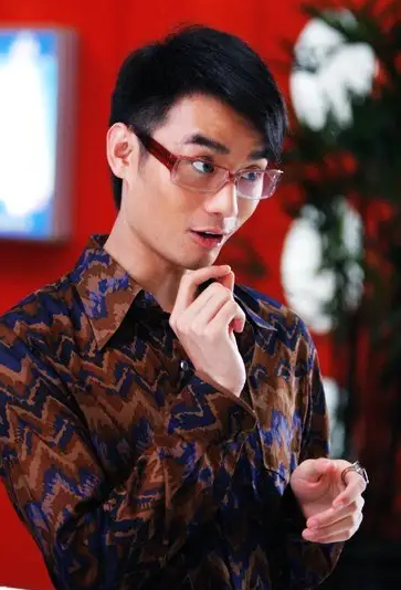 《丑女无敌》14年，男主改名难改运，女主无戏拍，男配成一线