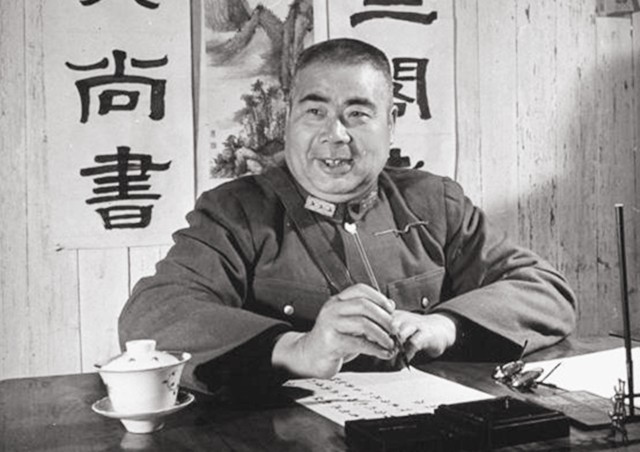 1955年授勋前夕，主席和总理一致认可他来主持典礼，他是谁？