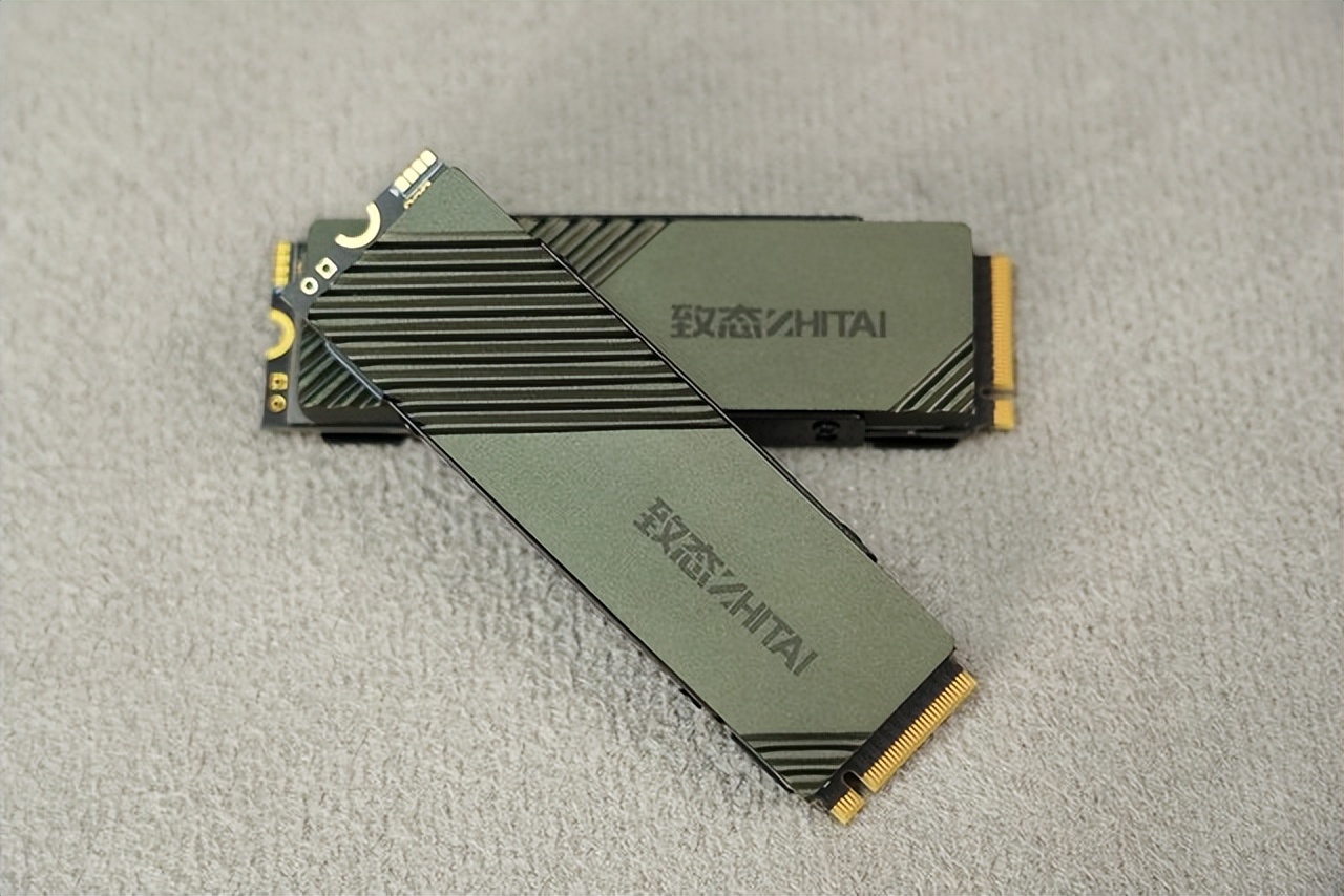 SSD更新固件會更快更穩？三平臺實測告訴你答案