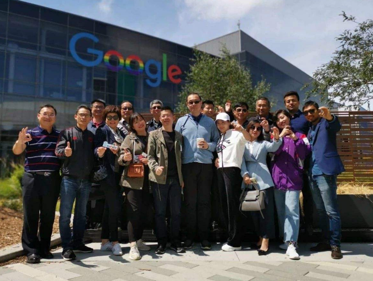 美国收割全球人才，光硅谷就有2万清华毕业生，为别人培养人才？