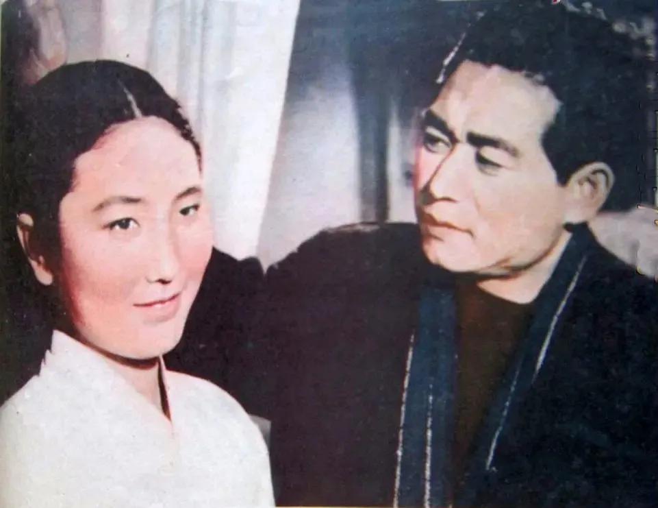 世界电影（0102）朝鲜电影《九点正》（1960）剧照欣赏