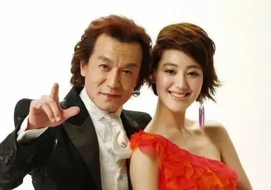 至今未婚的8位央视主持人，年龄最小的37岁，最大的已经60岁