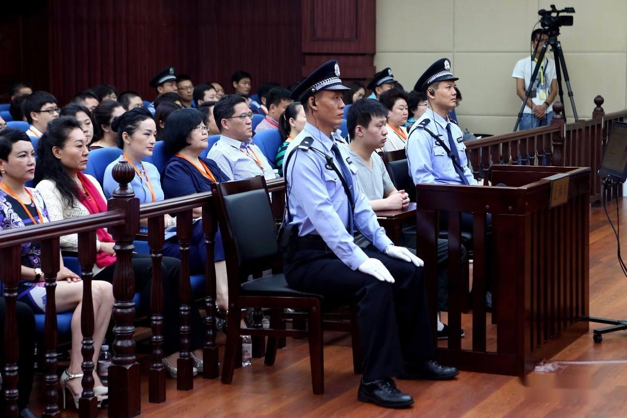 你出现了监狱后，“整合和谋杀案”？坦率地行：我只是让母亲责怪我。