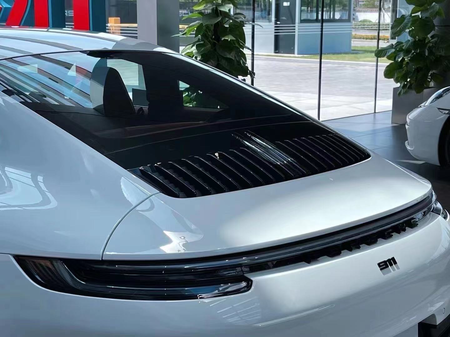 2022款保时捷911卡雷拉：它可是保时捷911全系价格最低的车型